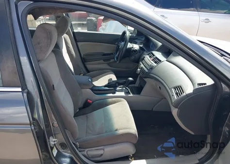 2010 Honda Accord 2.4 Lx z USA, uszkodzony, nr VIN 1HGCP2F32AA174607